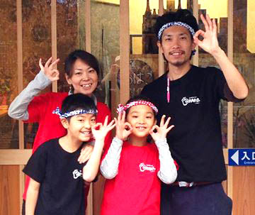 新鮮「朝挽きの若鶏」+ 8時間煮込んだ「鶏がら白湯スープ」= 絶品!鶏料理