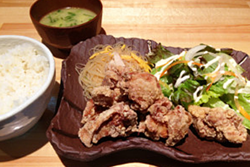 から揚げ定食